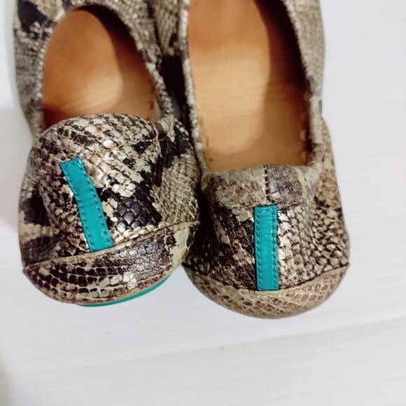 Rare Copperhead Snake Tieks, Size 7 - Picture 5 of 11
